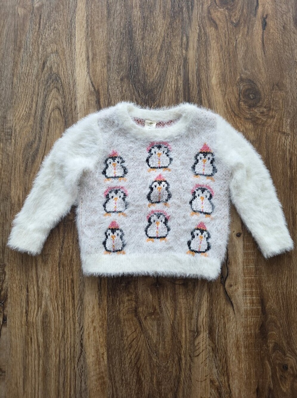 Tucker + Tate White Fuzzy Penguin Sweater Size 9 Months
